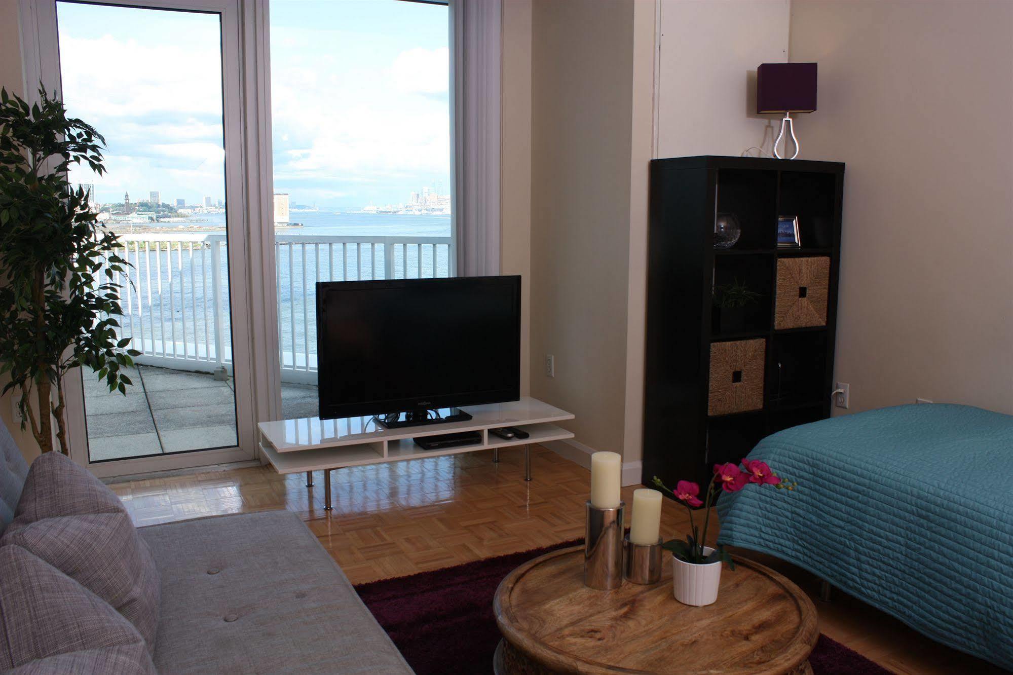 Dharma Home Suites Jc At Exchange Place جيرسي سيتي المظهر الخارجي الصورة