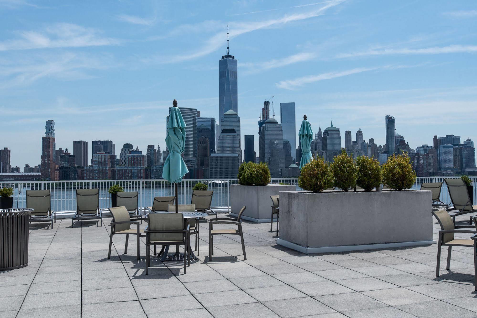 Dharma Home Suites Jc At Exchange Place جيرسي سيتي المظهر الخارجي الصورة