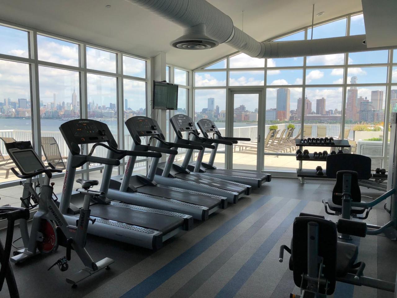 Dharma Home Suites Jc At Exchange Place جيرسي سيتي المظهر الخارجي الصورة
