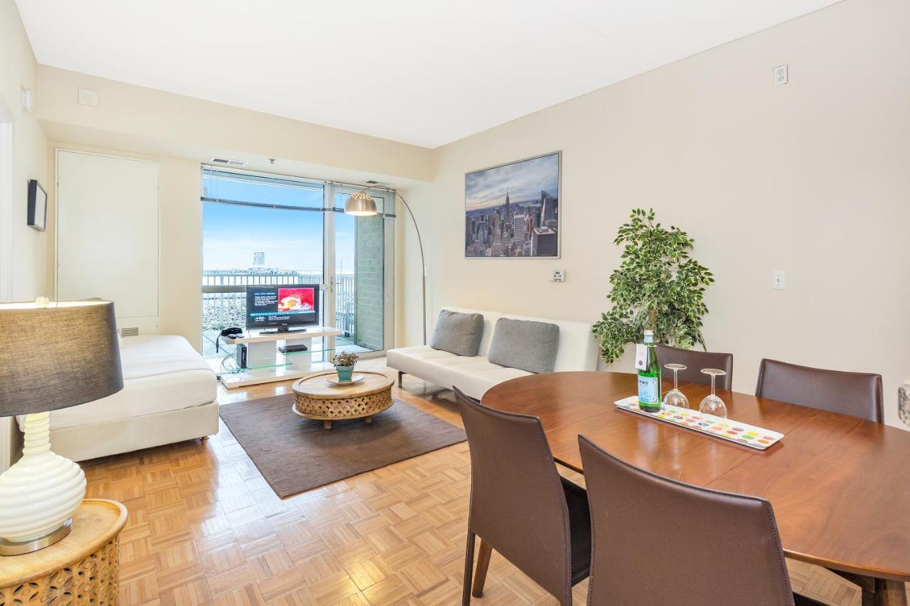 Dharma Home Suites Jc At Exchange Place جيرسي سيتي المظهر الخارجي الصورة